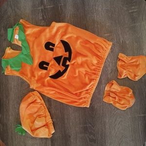Pumpkin costume for Little kids